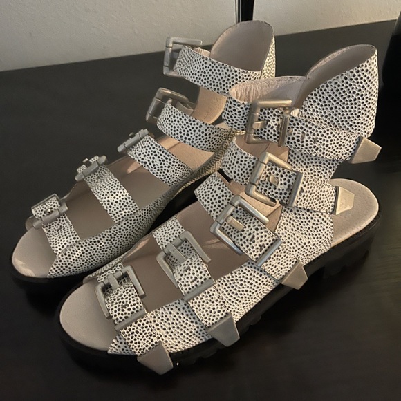 NWT Bronx Toss Army Sandals Size 8 - Picture 2 of 7